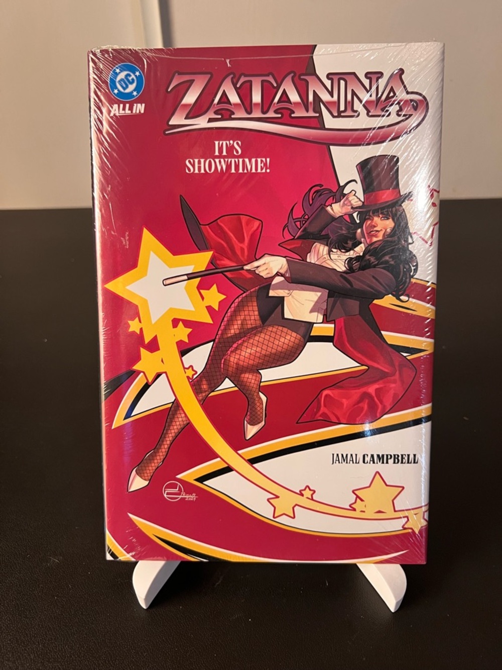 ZATANNA: IT'S SHOWTIME! HARDCOVER Jamal Campbell DC Comics Collects #1-6 HC NEW